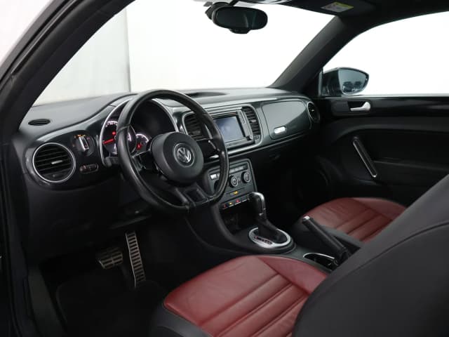 Volkswagen Coccinelle FRONT_SEAT