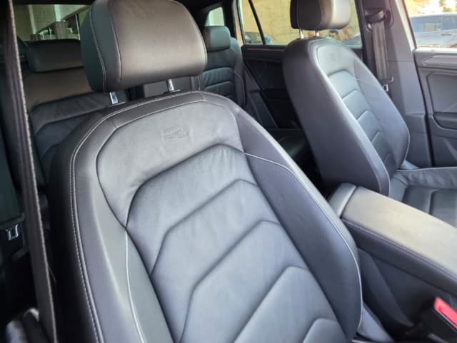 Volkswagen Tiguan FRONT_SEAT