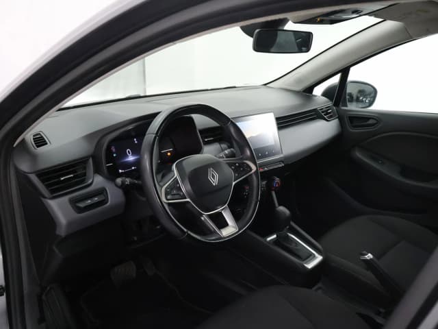 Renault Clio FRONT_SEAT