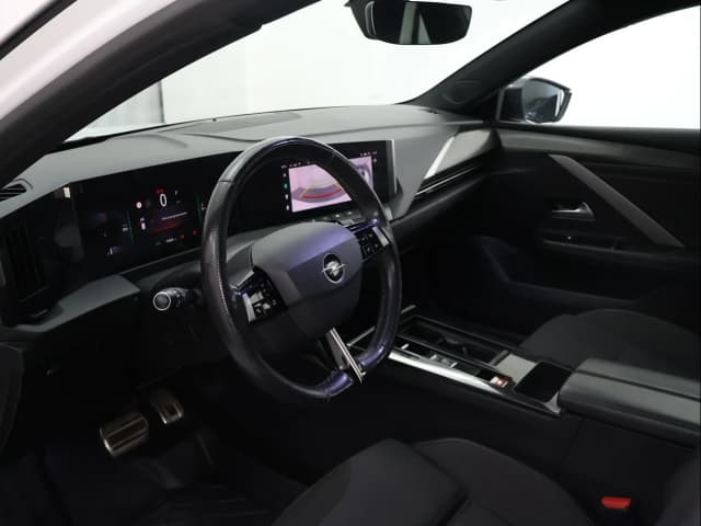 Opel Astra FRONT_SEAT
