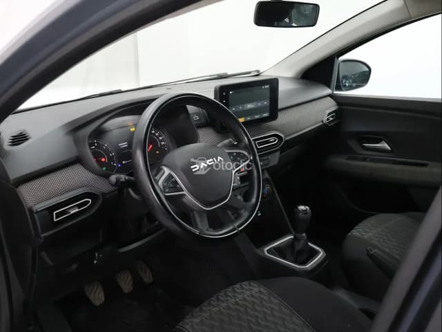 Dacia Logan FRONT_SEAT