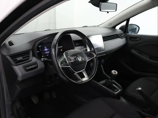 Renault Clio FRONT_SEAT