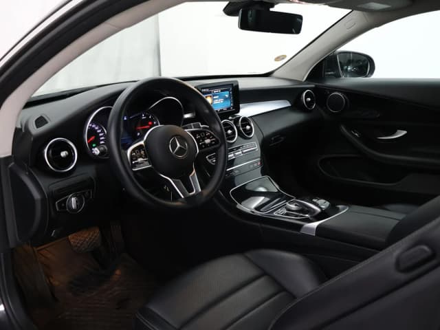 Mercedes Classe C FRONT_SEAT