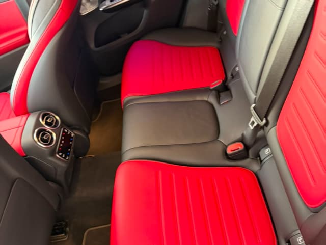 Mercedes GLC REAR_SEAT