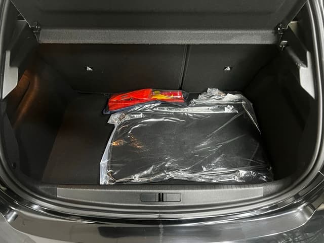 Peugeot 208 TRUNK