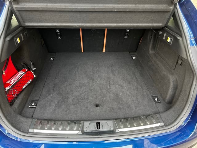 Jaguar F Pace TRUNK