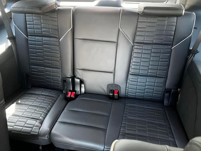 Cadillac Escalade LEFT