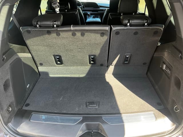Cadillac Escalade TRUNK