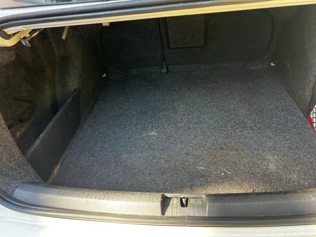 Volkswagen Jetta TRUNK