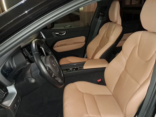 Volvo XC60 FRONT_SEAT
