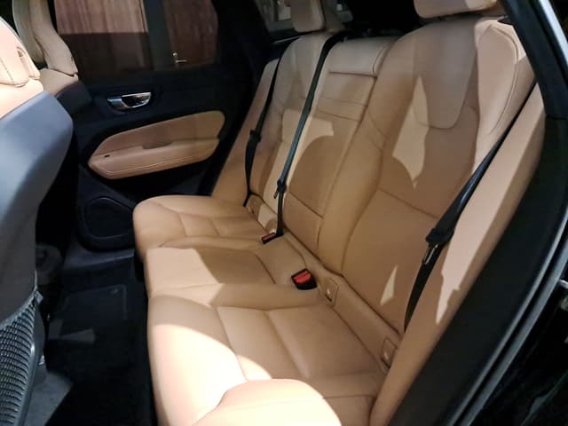 Volvo XC60 REAR_SEAT