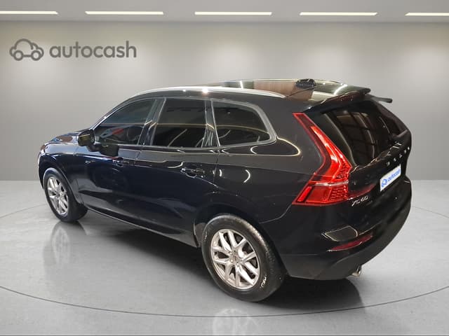 Volvo XC60 RIGHT