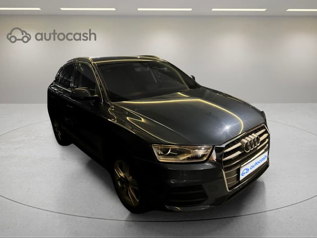 Audi Q3 LEFT