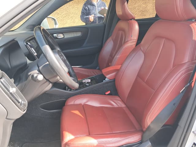 Volvo XC40 FRONT_SEAT
