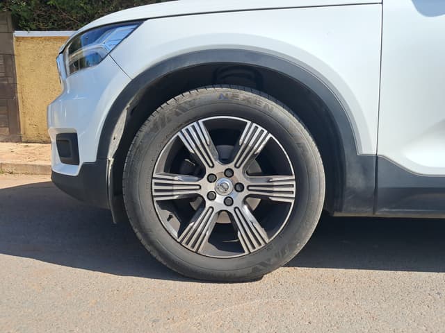 Volvo XC40 WHEEL_AVG