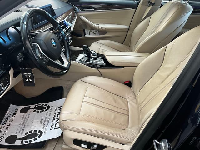 Bmw Série 5 FRONT_SEAT