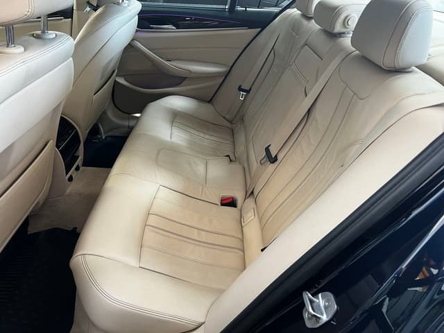 Bmw Série 5 REAR_SEAT