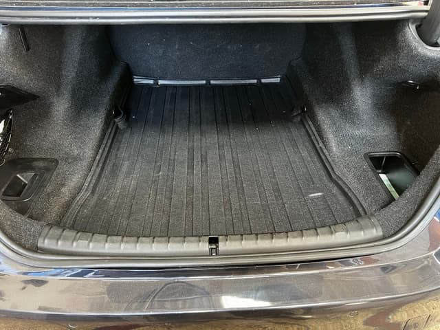 Bmw Série 5 TRUNK
