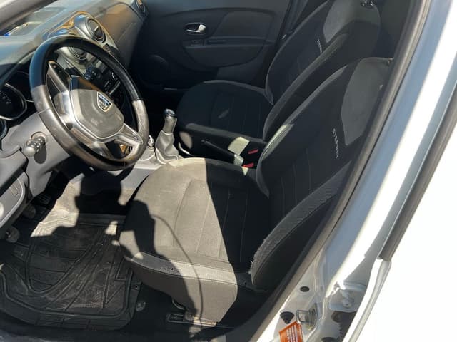 Dacia Sandero FRONT_SEAT