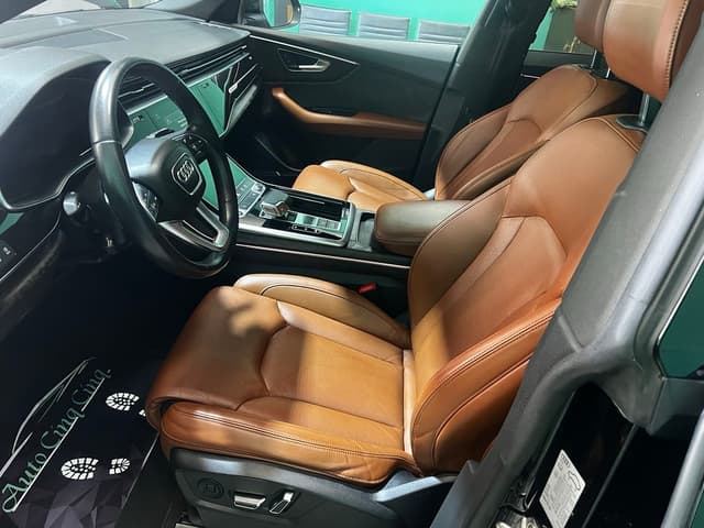 Audi Q8 FRONT_SEAT