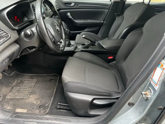 Renault Mégane FRONT_SEAT