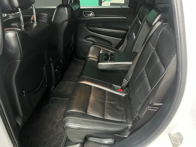 Jeep Cherokee REAR_SEAT