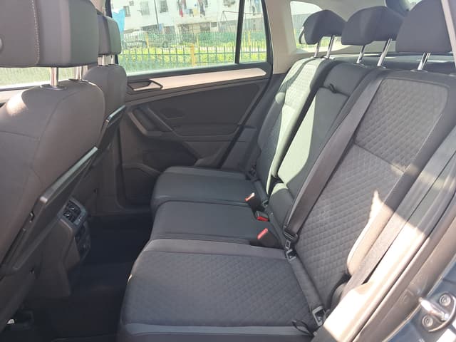 Volkswagen Tiguan REAR_SEAT