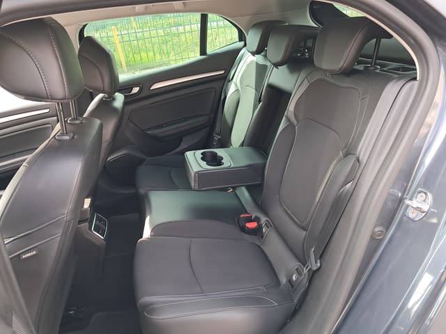 Renault Mégane Coupé REAR_SEAT