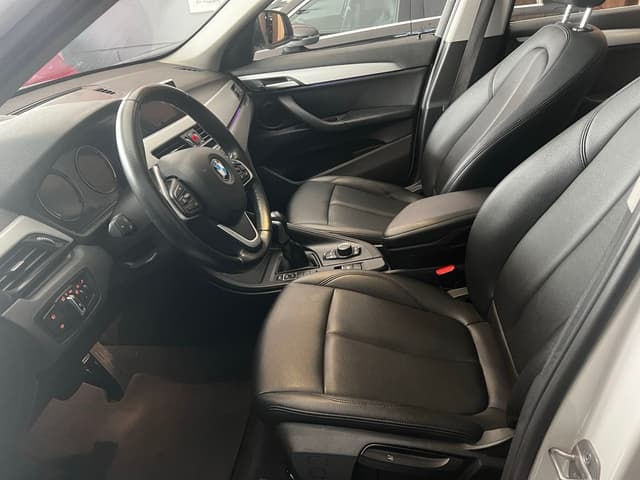 Bmw X1 FRONT_SEAT