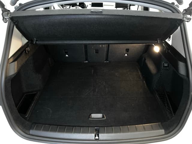 Bmw X1 TRUNK
