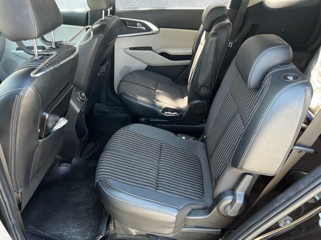 Kia Carens REAR_SEAT