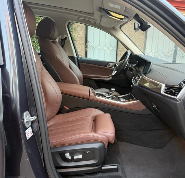 Bmw X5 FRONT_SEAT