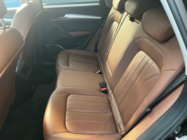 Audi Q5 REAR_SEAT