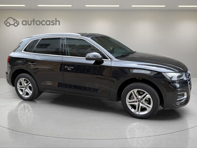 Audi Q5 RIGHT