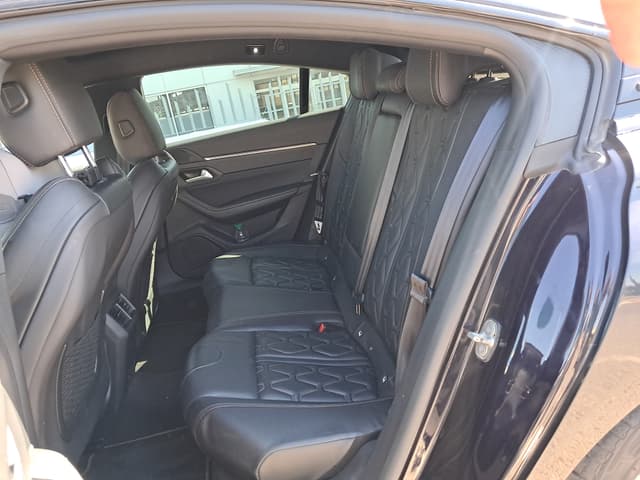 Peugeot 508 REAR_SEAT