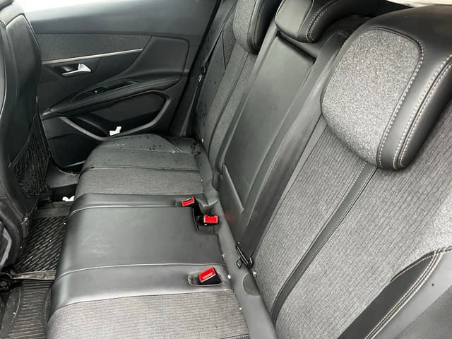 Peugeot 3008 REAR_SEAT