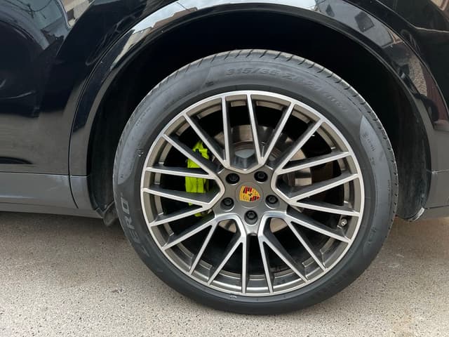 Porsche Cayenne Coupé WHEEL_AVG