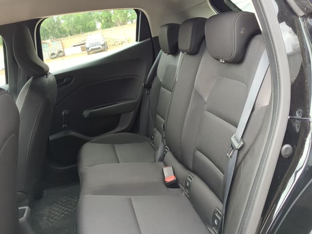 Renault Clio REAR_SEAT