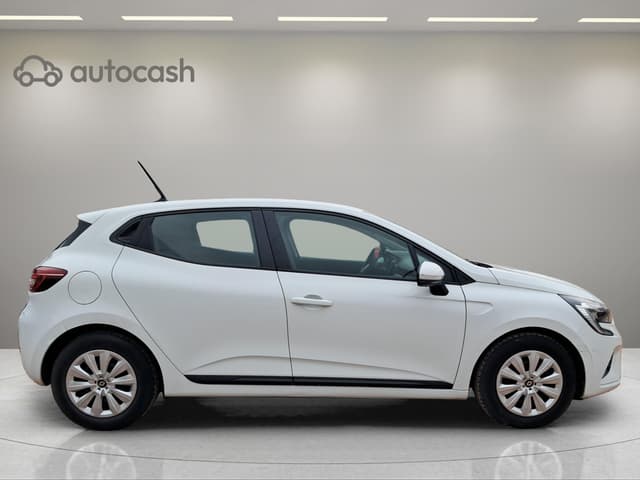 Renault Clio RIGHT