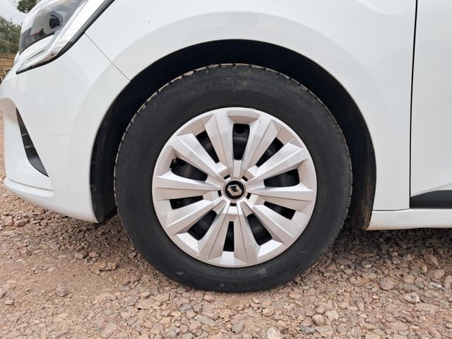 Renault Clio WHEEL_AVG