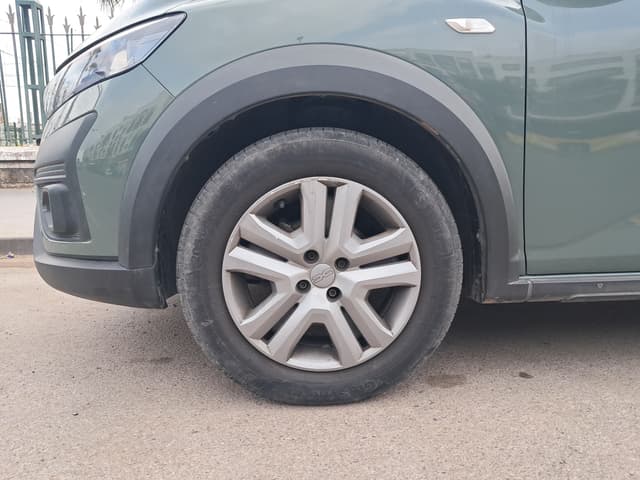 Dacia Sandero WHEEL_AVG