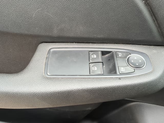 Renault Clio ADDITIONAL