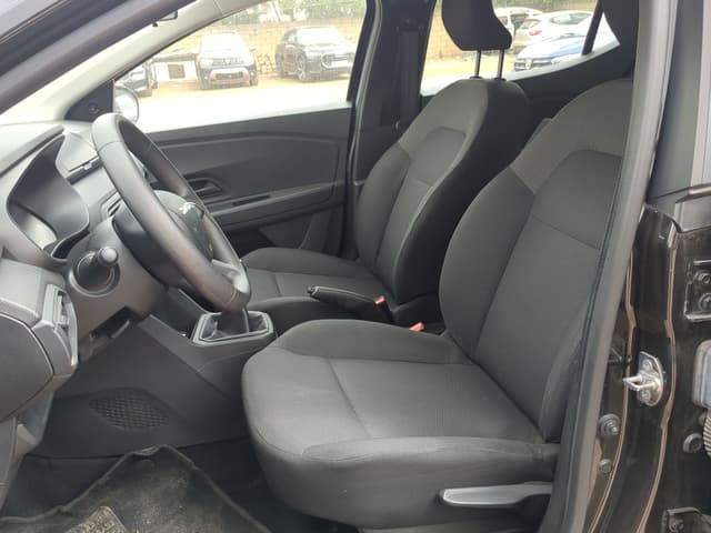 Dacia Sandero FRONT_SEAT