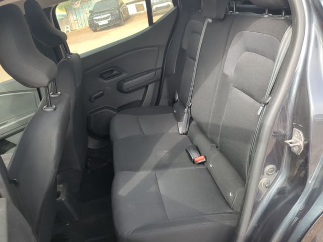 Dacia Sandero REAR_SEAT