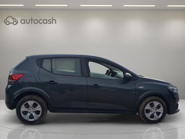 Dacia Sandero RIGHT