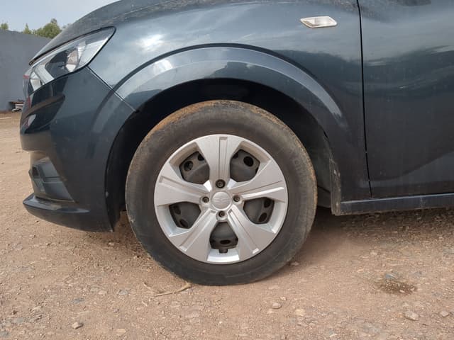 Dacia Sandero WHEEL_AVG