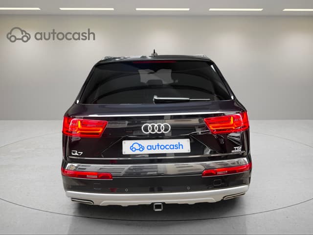 Audi Q7 REAR