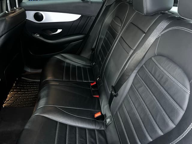 Mercedes GLC Coupé REAR_SEAT