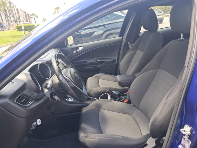 Alfa romeo Giulietta FRONT_SEAT