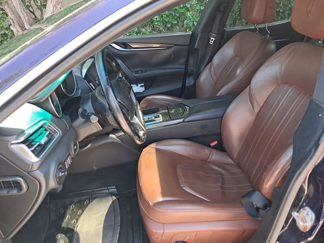 Maserati Ghibli FRONT_SEAT